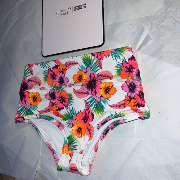 (M) PINK Victoria's Secret SWIM HIGH WAIST SHORTIE - Picture 3 of 10